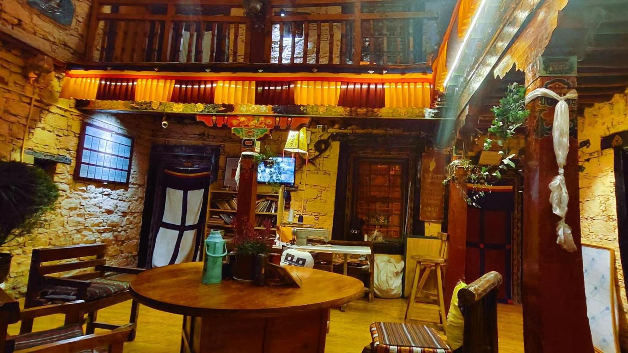 לאסה Shambhala Palace Hotel מראה חיצוני תמונה